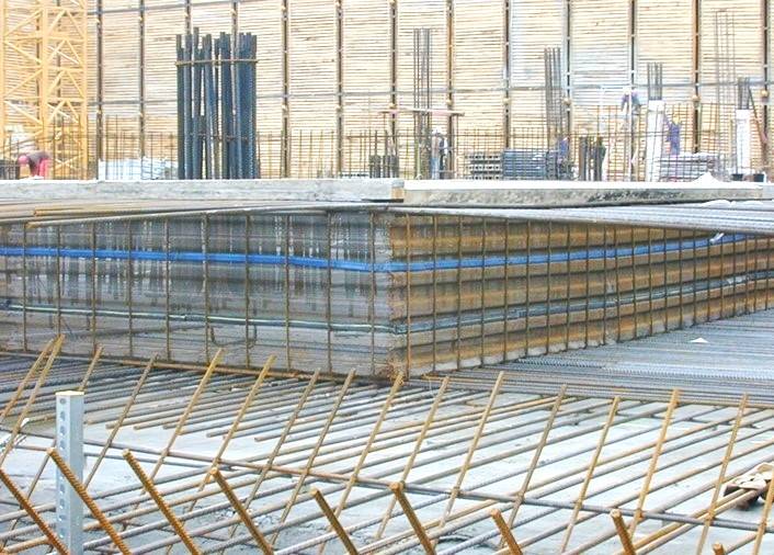 550. Alaplemez zsaluzati elem integrált duzzadó- és Superject szalaggal